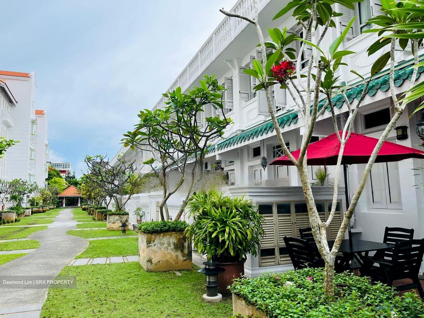 Joo Chiat Place (D15), Shop House #593654111
